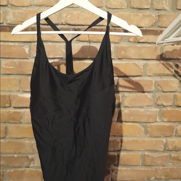 Lole 1 piece bathing suit - Picture 3 of 5